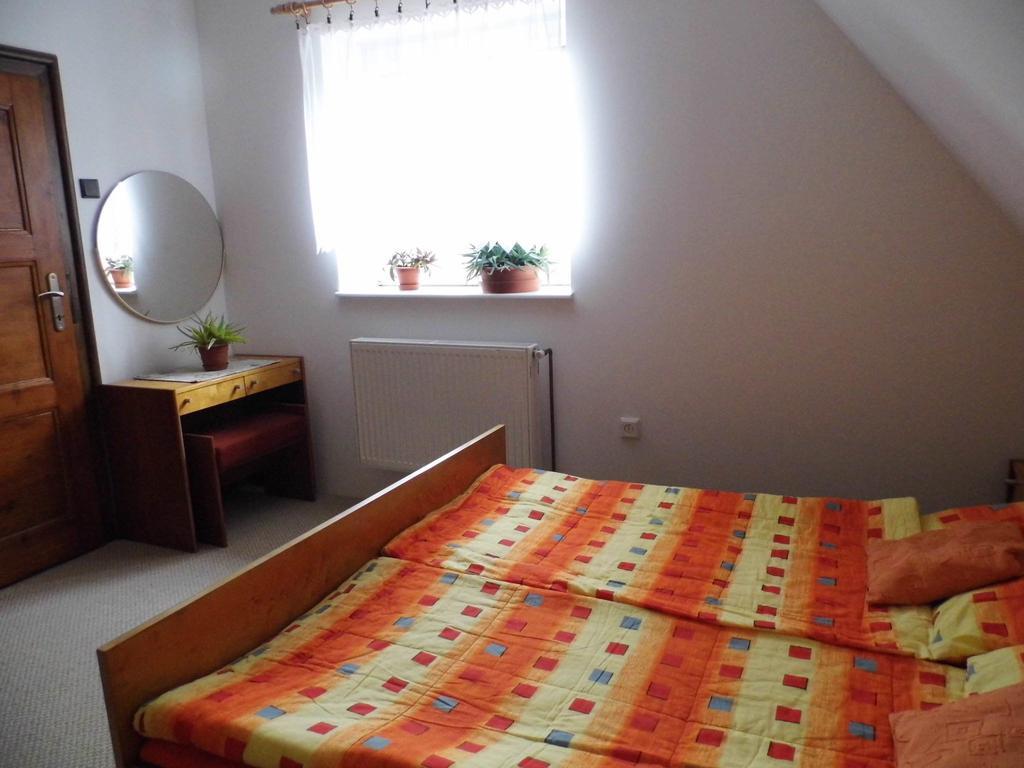 Apartment Na Prazske Vrchlabí Exterior foto